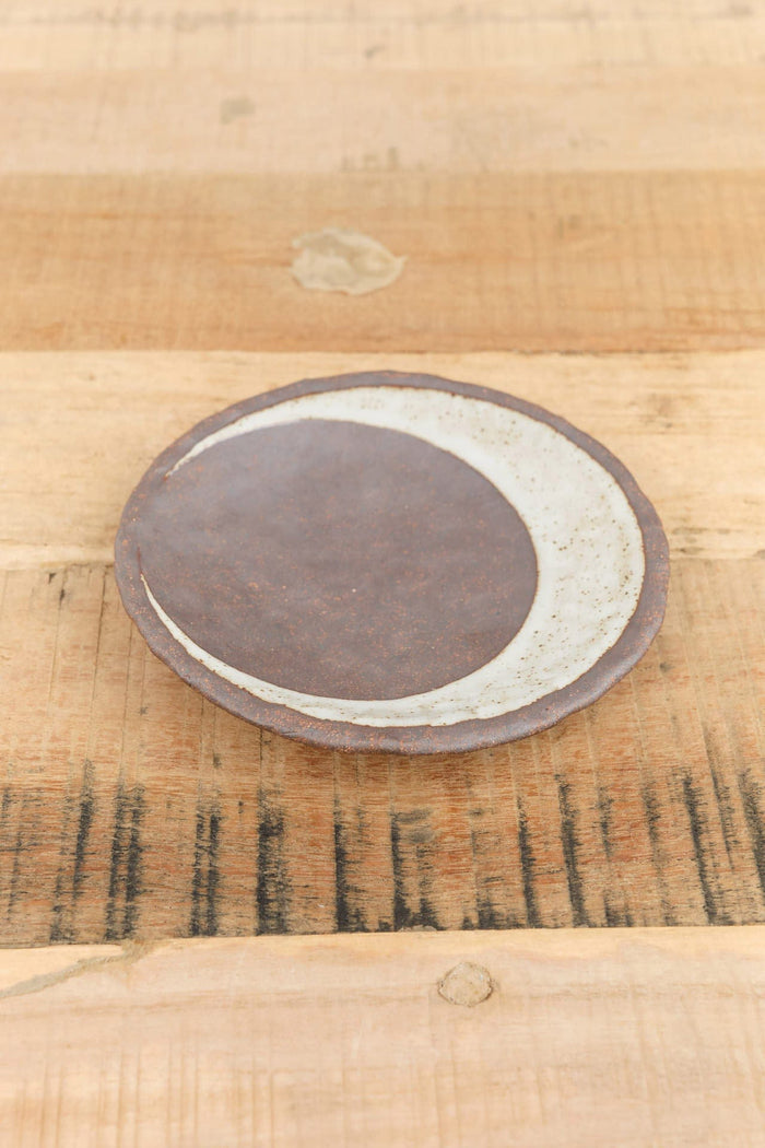 MQuan Art Ceramics Hammered Round Dish in Tucker Crescent Tucker Crescent / 5.25" Dia