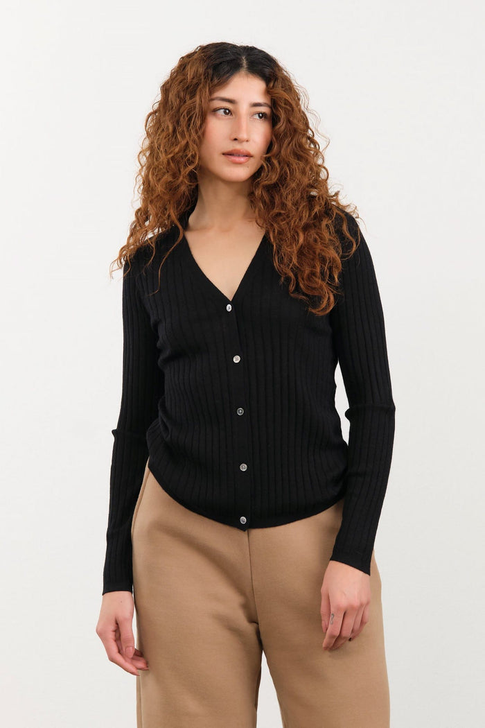 Demylee Apparel Womens Sweaters Kelly Superfine Cashmere Cardigan in Black